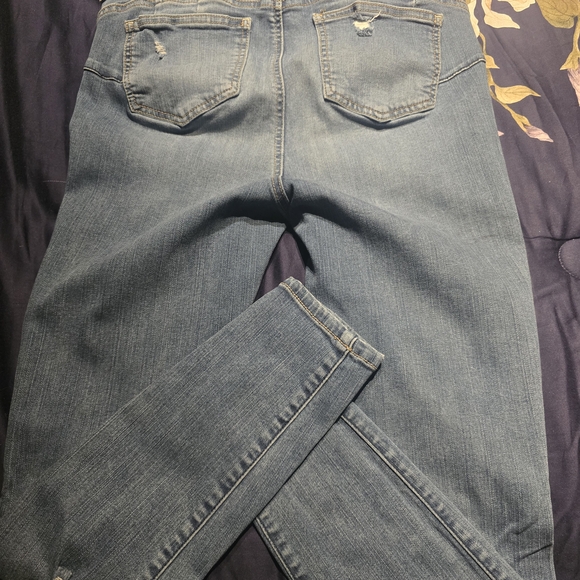 Distressed Blue Jeans - Picture 3 of 3